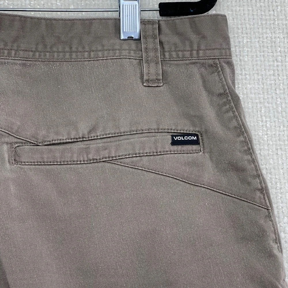 Volcom Mens Shorts Size 34‎ Brown Casual Chino Walk Flat Front